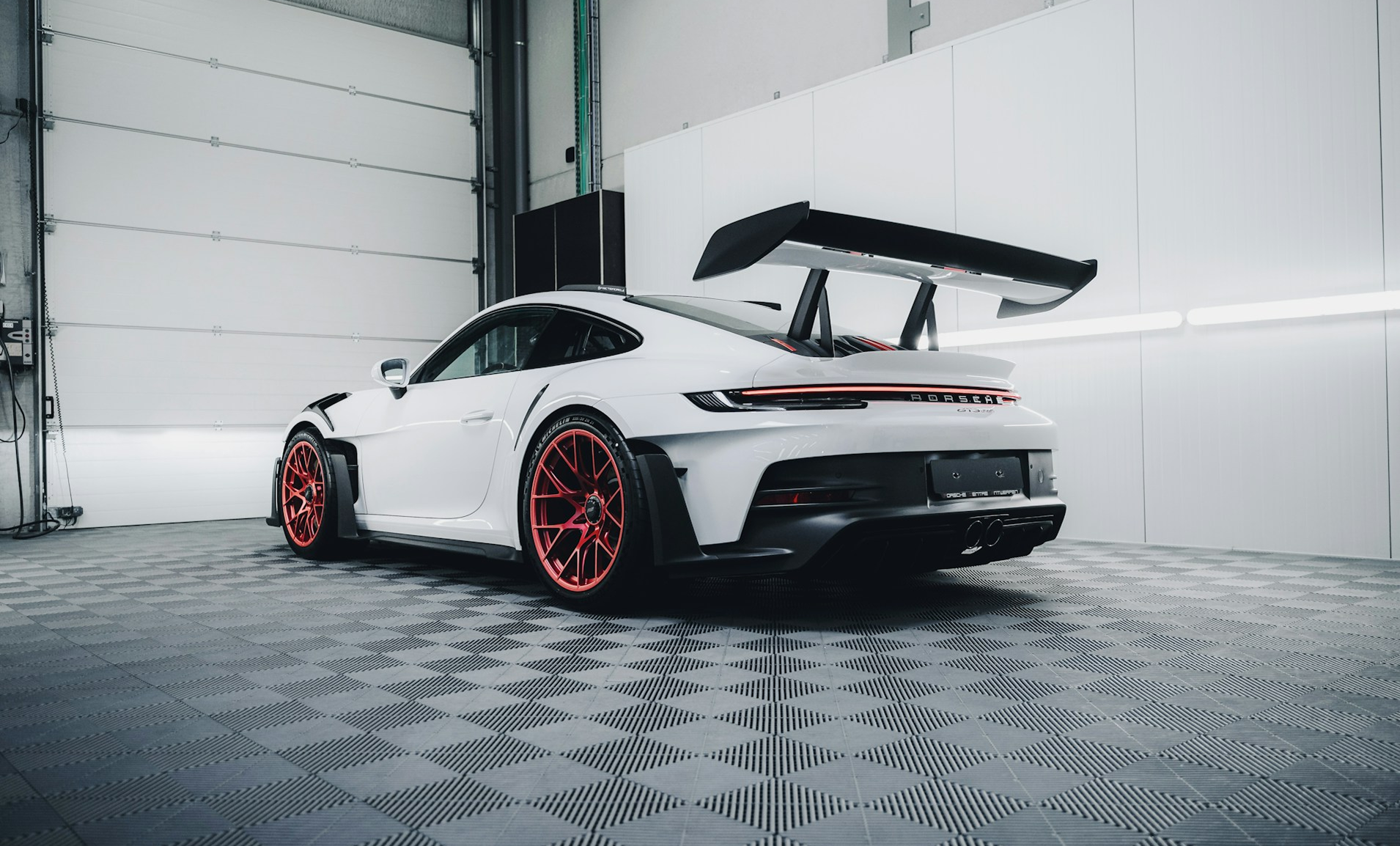 Porsche GT2 RS Track